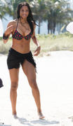 th_699944342_CiaraonthebeachinMiami14.5.2011_26_122_457lo.jpg